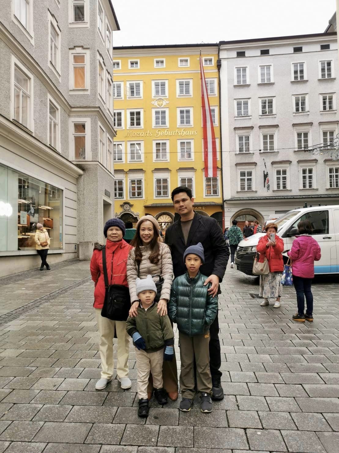 405255095_681419130747839_576784007197181425_n