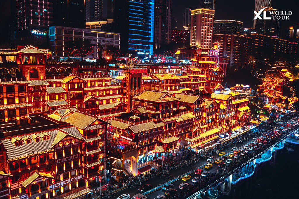 หงหยาต้ง (hongyadong) 洪崖洞民俗风貌区