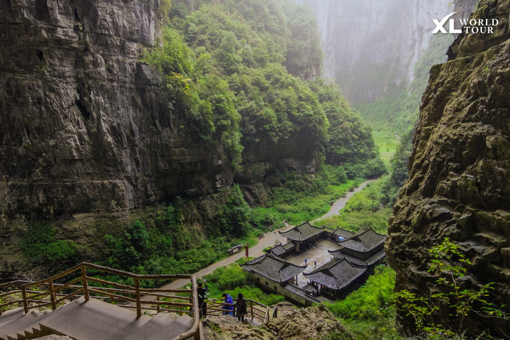 อุทยานแห่งชาติหลุมฟ้า 3 สะพานสวรรค์ (Wulong Karst National Geology Park)