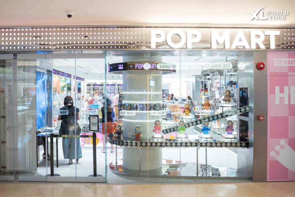 Pop Mart ION Orchard Flagship Store (สิงคโปร์)