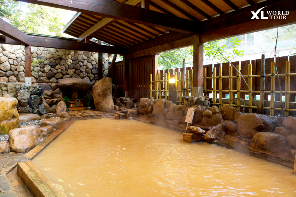 อาริมะ ออนเซ็น (Arima Onsen) – จังหวัดเฮียวโงะ